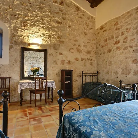 Hotel Gaia Noto